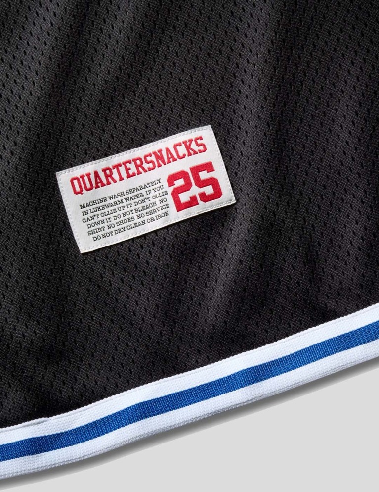 X quartersnacks warm up top black